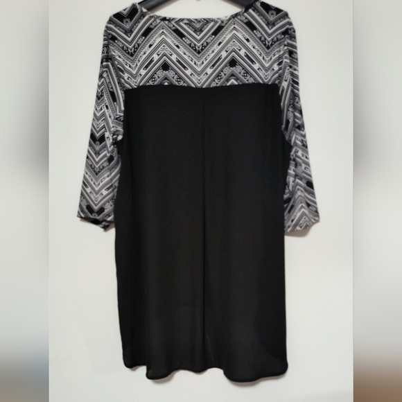 Sheer Back Black Top / Size 2X / EUC - Picture 1 of 9